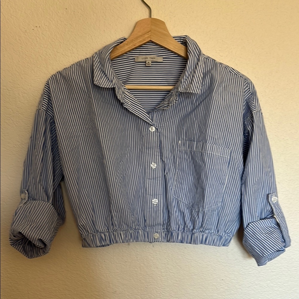 Love Tree cotton button down cropped top